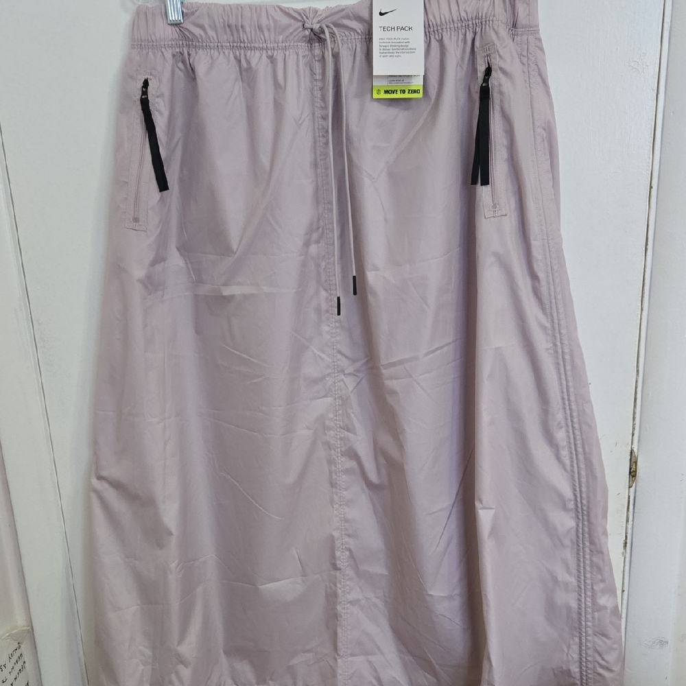 Nike Women's Soft Pink Maxi Skirt